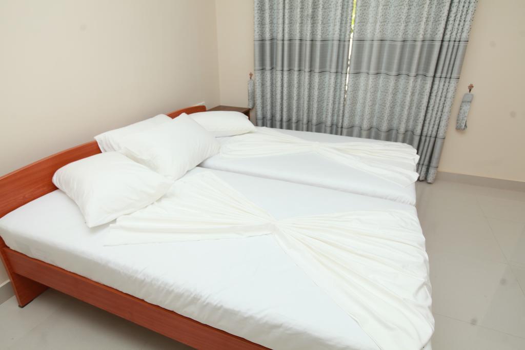 Hotel Lavonka Tourist Rest Anuradhapura Esterno foto