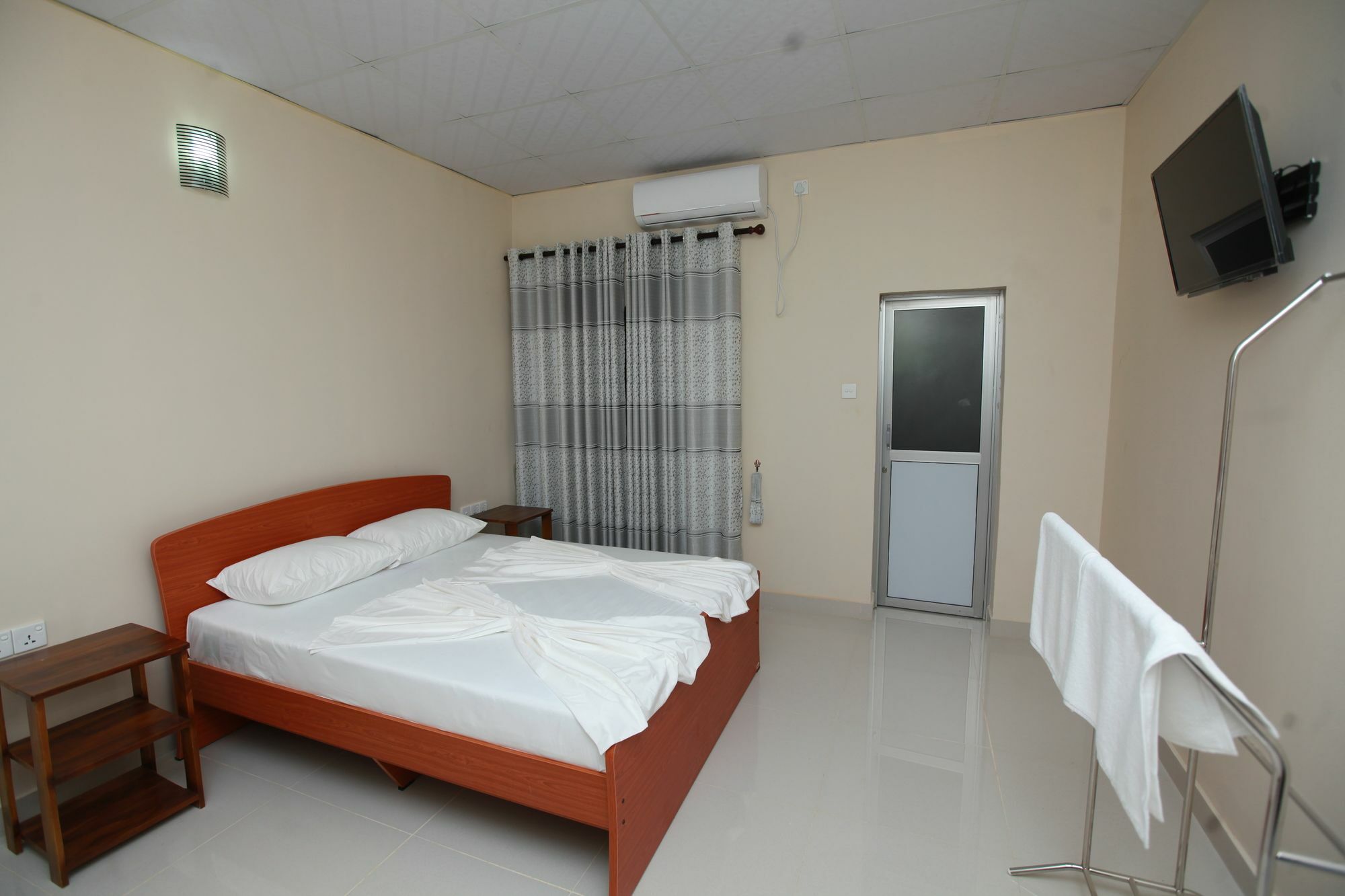 Hotel Lavonka Tourist Rest Anuradhapura Esterno foto
