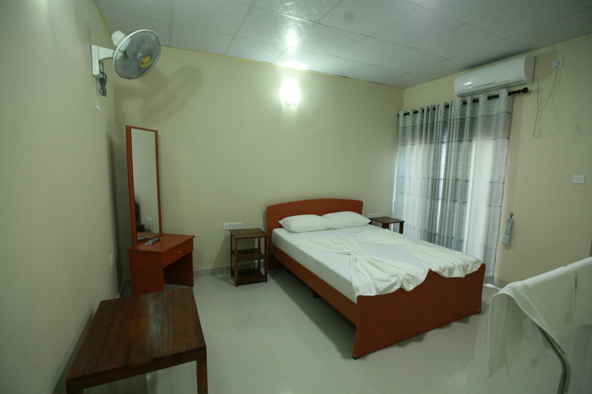 Hotel Lavonka Tourist Rest Anuradhapura Esterno foto