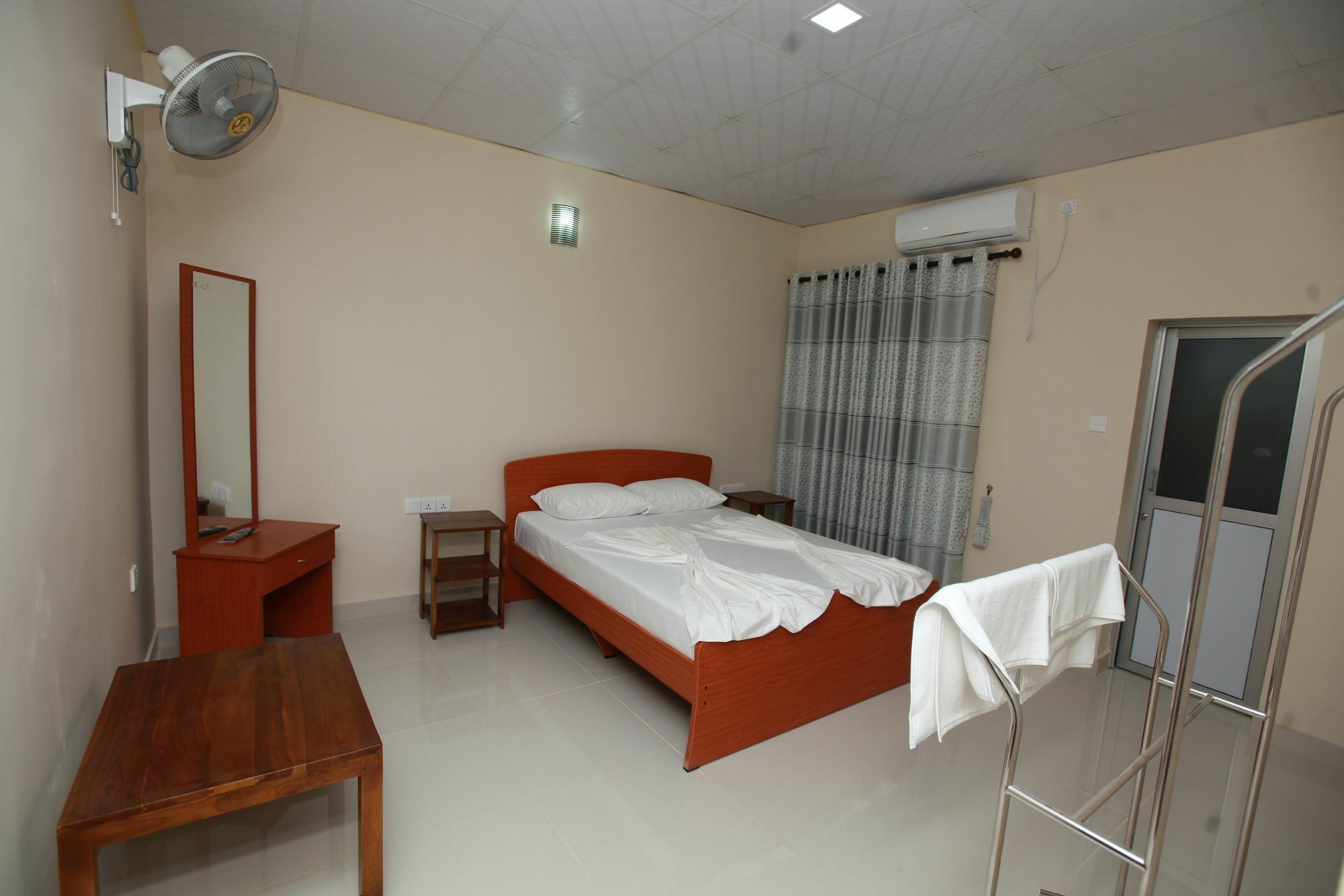 Hotel Lavonka Tourist Rest Anuradhapura Esterno foto